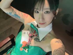 一直等不到片商邀约⋯业界最好的刺青女优用「这种方式」引退!