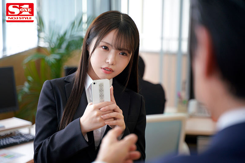 早坂ひめ(早坂姬)作品SONE-414发布！超巨乳菜鸟被讨厌的课长逼开腿，湿答答的火辣画面太勾引人心…-图片2