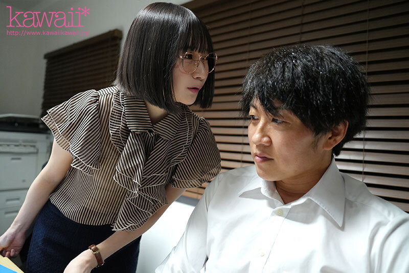 松岡美桜(松冈美樱)作品CAWD-963发布！睽违两年的复活！她戴上眼镜饰演把前辈弄到手的心机女！-图片3